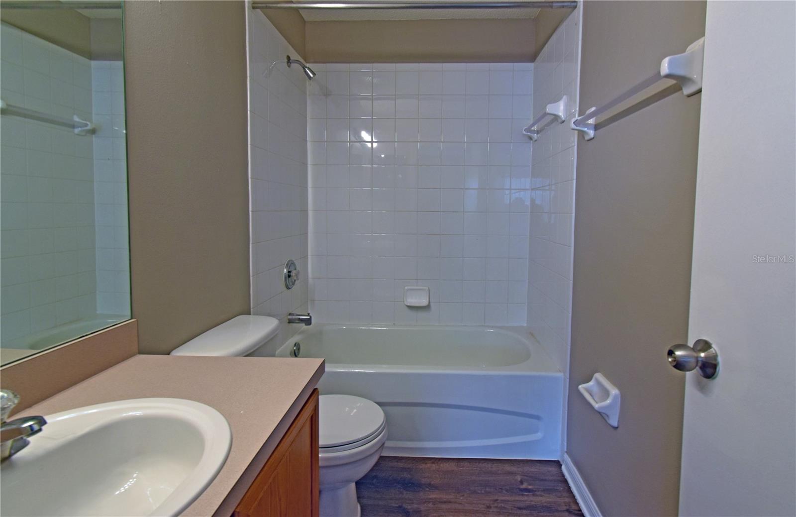 RIVERWALK AT WATERSIDE ISLAND - Residential