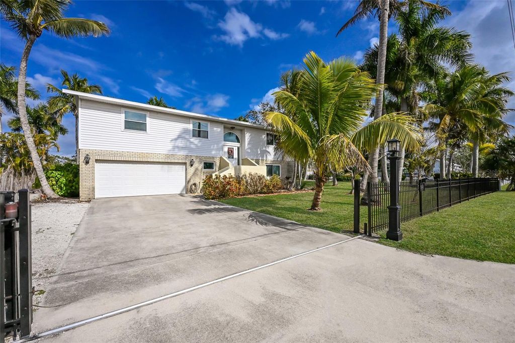 Photo of 898 Bayshore Drive, Terra Ceia, FL 34250 (MLS # A4678144)