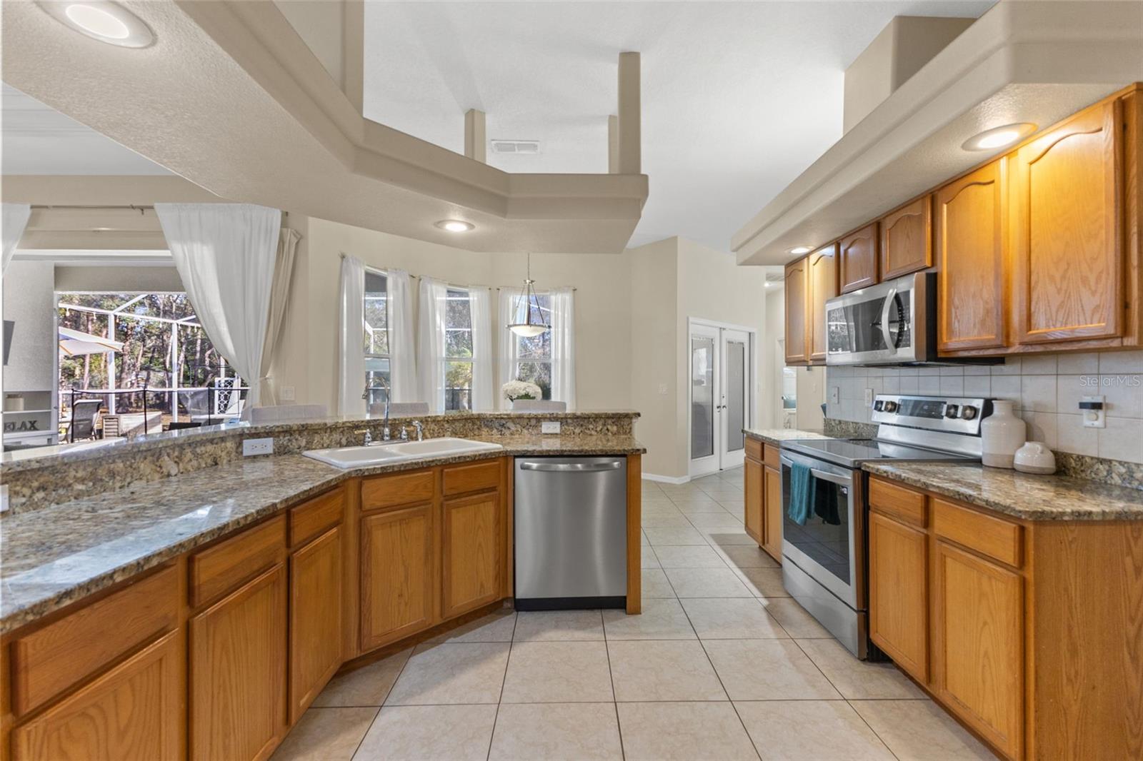 SPRING HILL - Residential