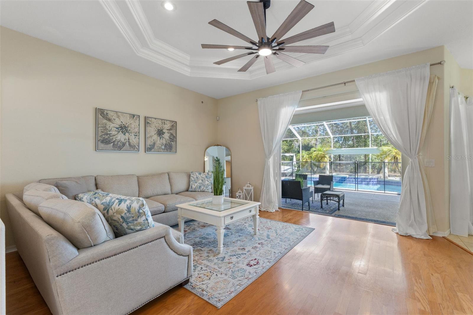 SPRING HILL - Residential