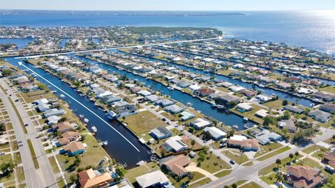 A home in PORT CHARLOTTE