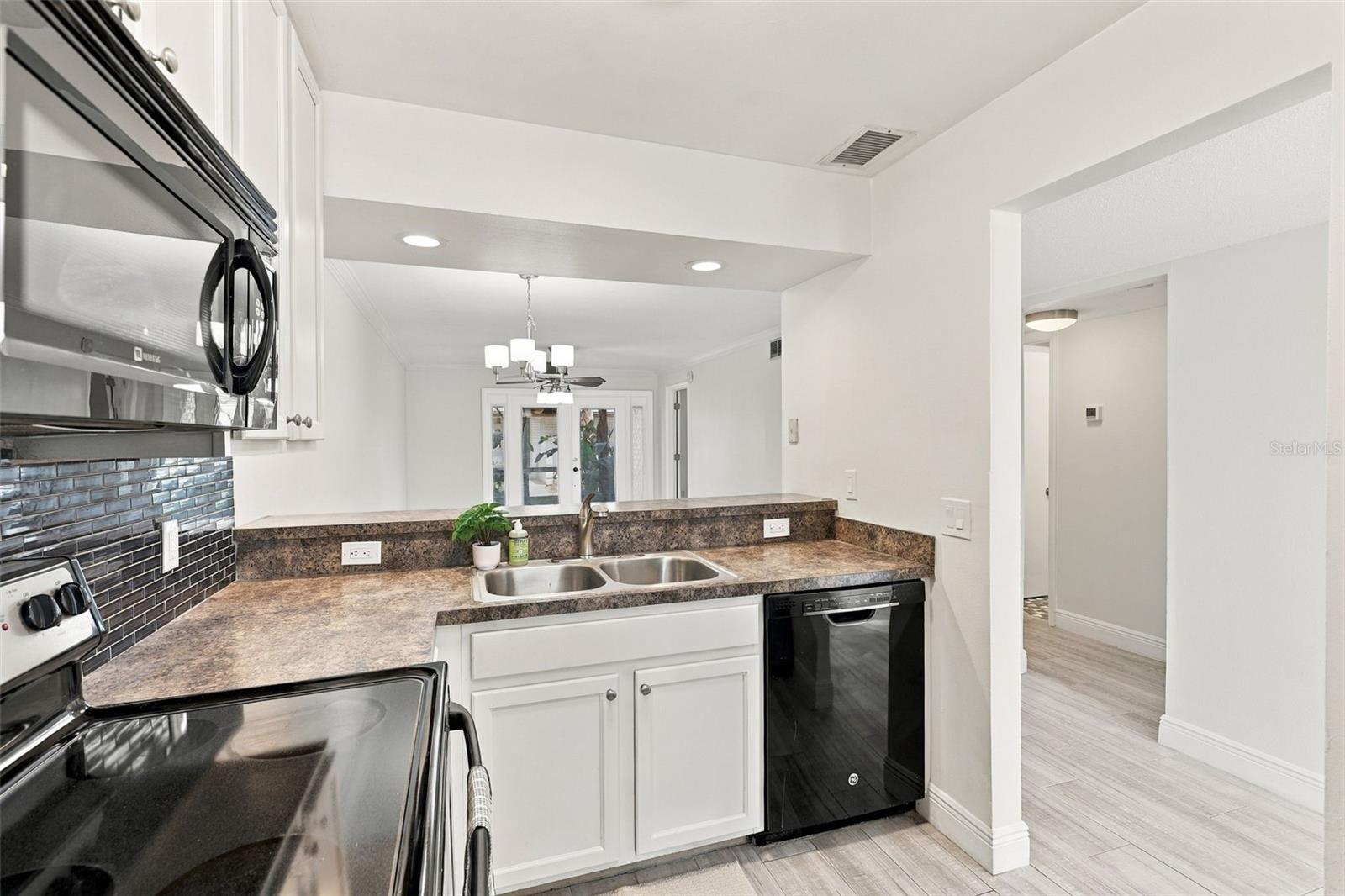 3124 PLAZA TERRACE DRIVE 3124