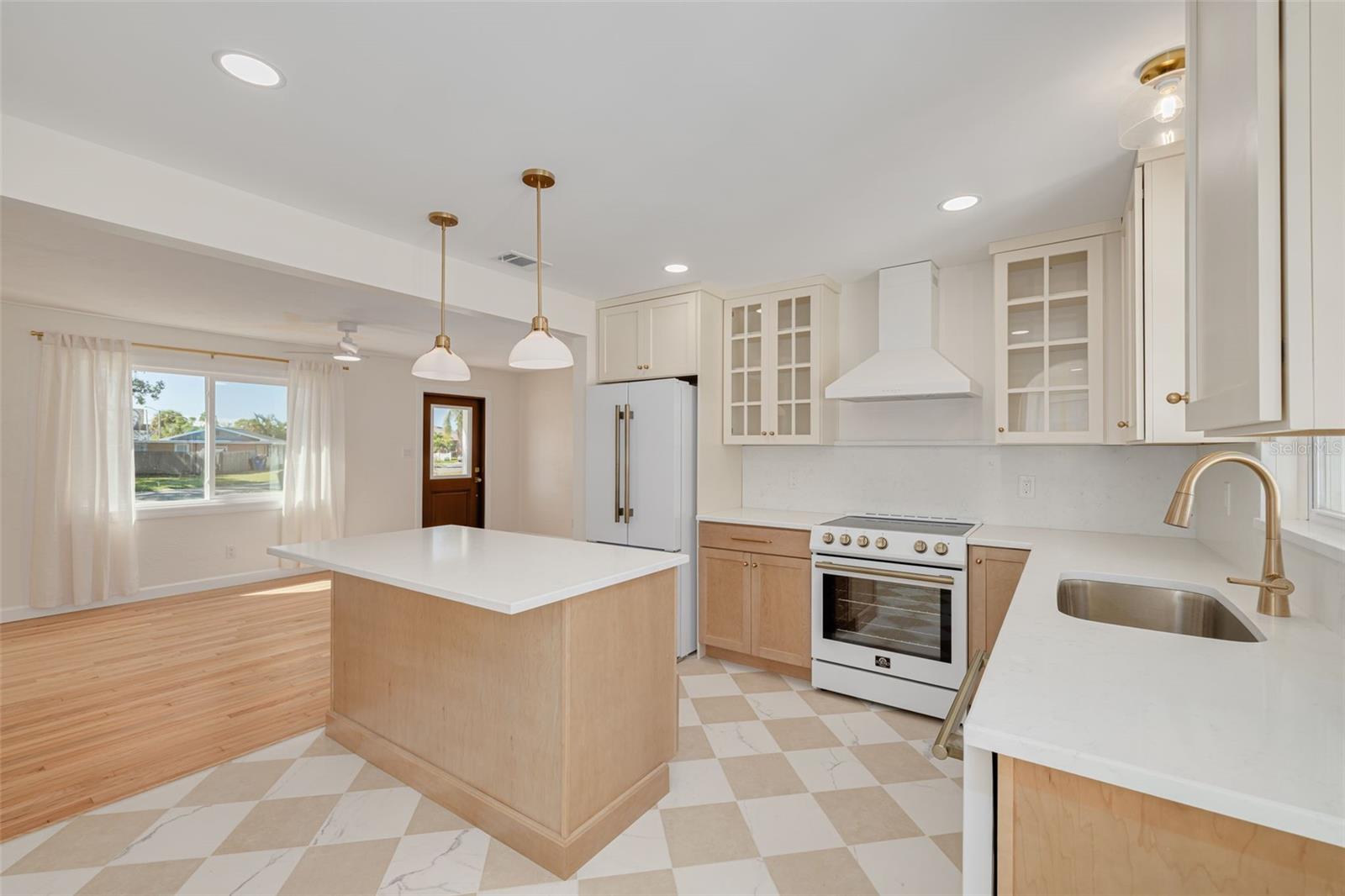 VARIETY VILLAGE REP - Residential