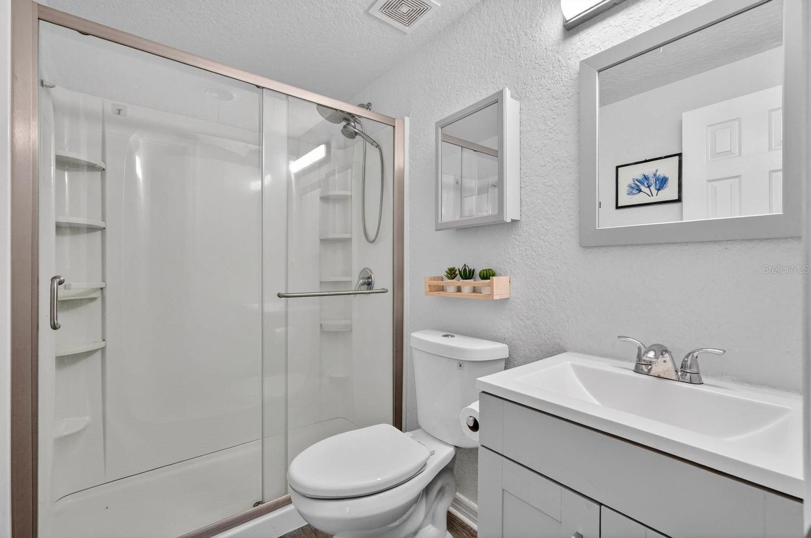 EDGEWATER ACRES UNIT 03 RESUB - Residential