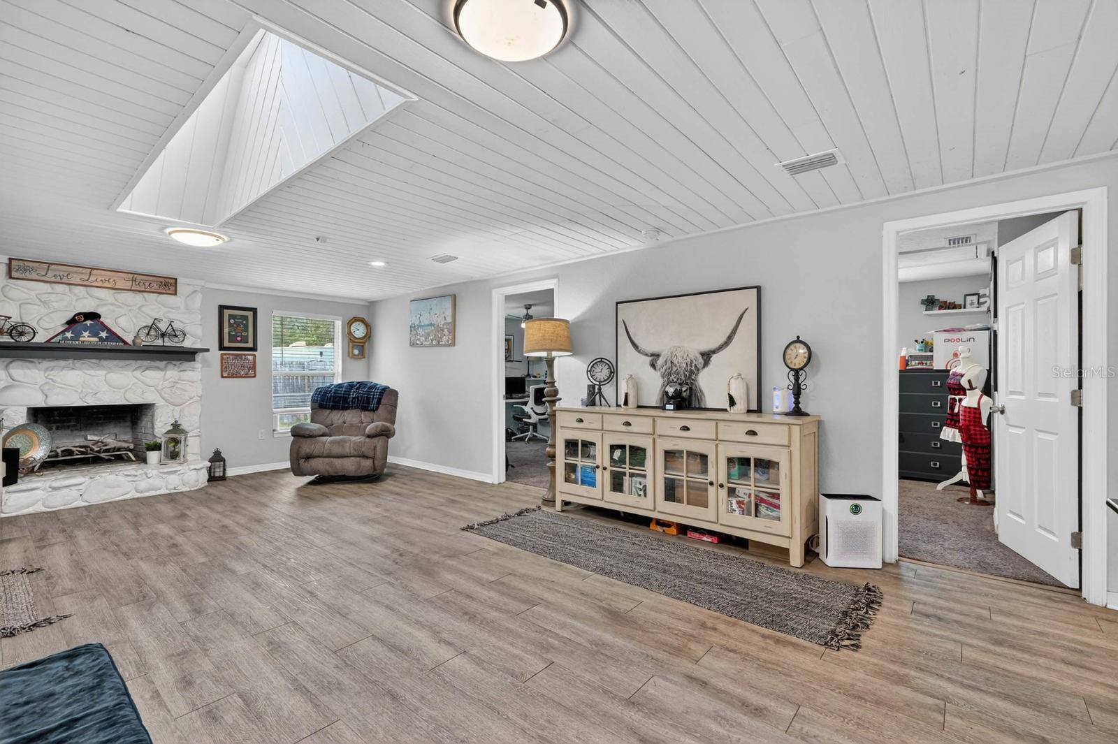 EDGEWATER ACRES UNIT 03 RESUB - Residential