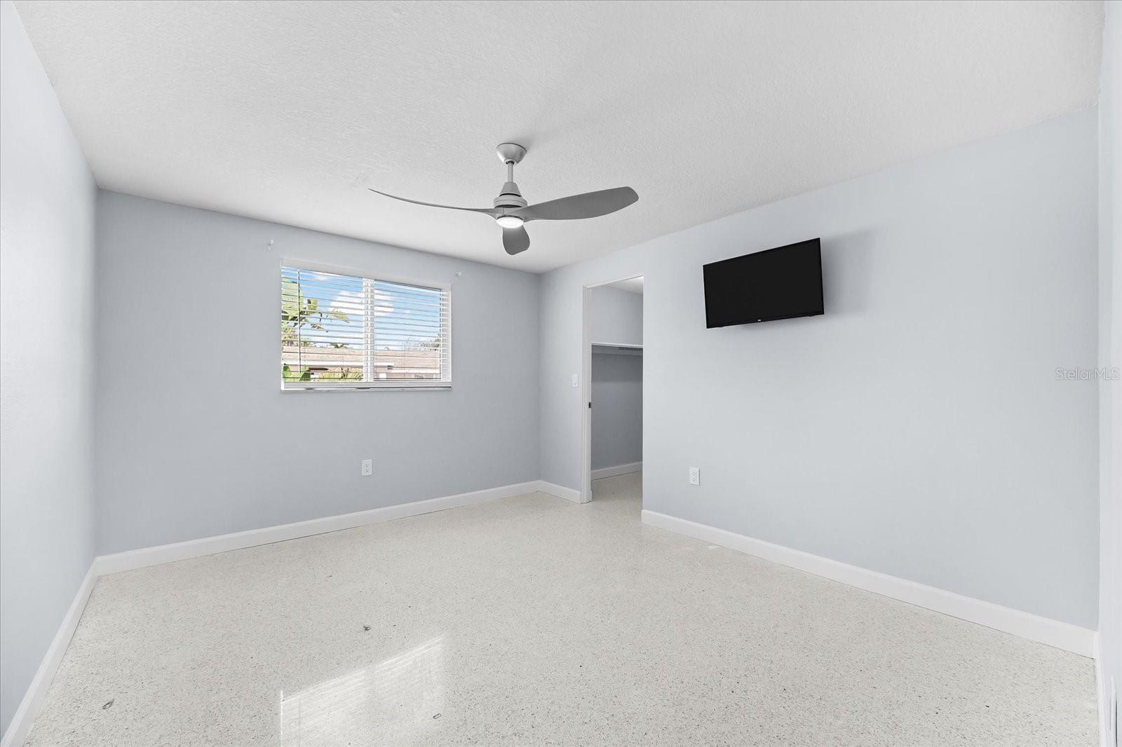 SLEEPY LAGOON PARK - Residential