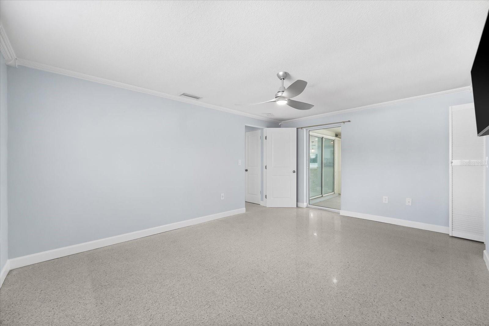 SLEEPY LAGOON PARK - Residential