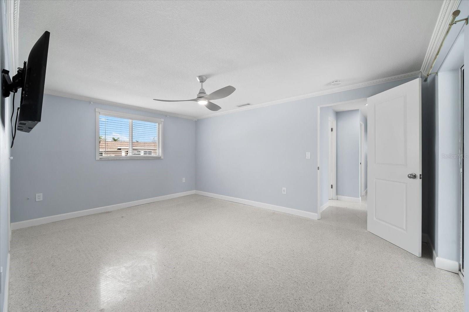 SLEEPY LAGOON PARK - Residential