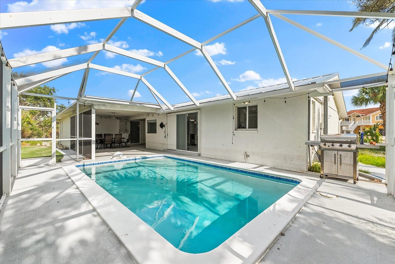 SLEEPY LAGOON PARK - Residential