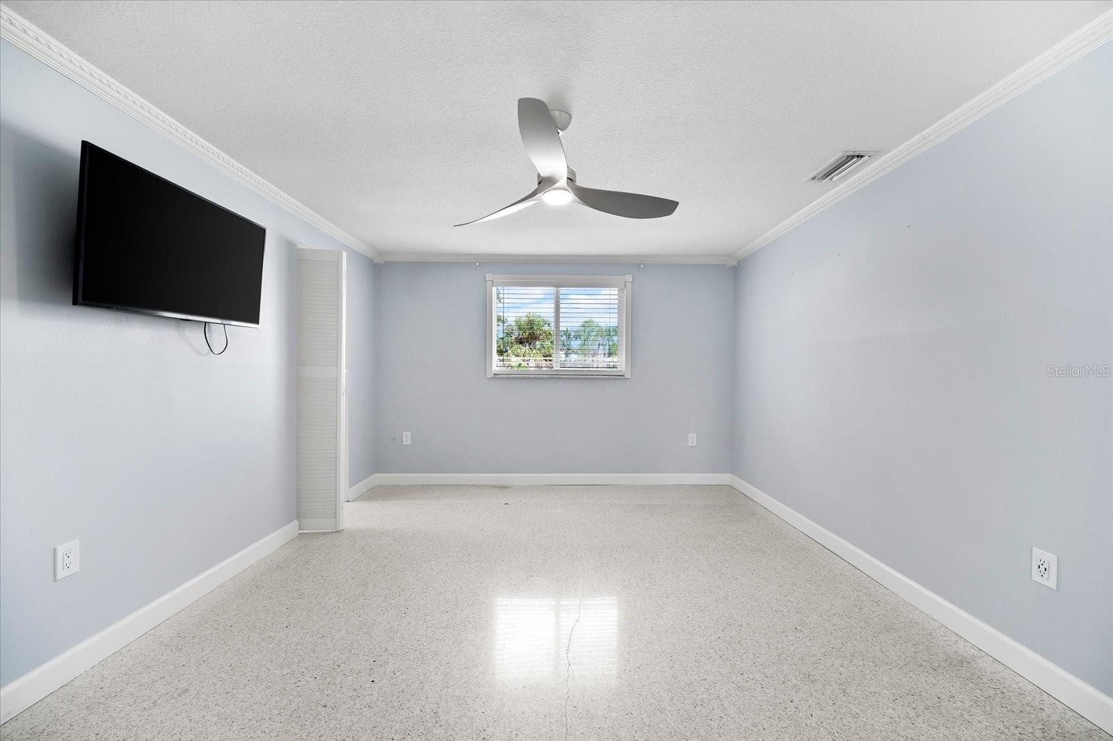 SLEEPY LAGOON PARK - Residential