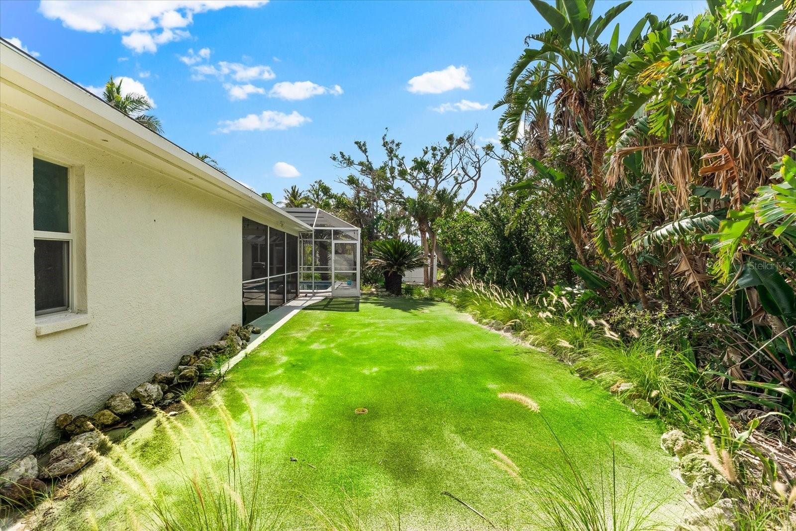 SLEEPY LAGOON PARK - Residential