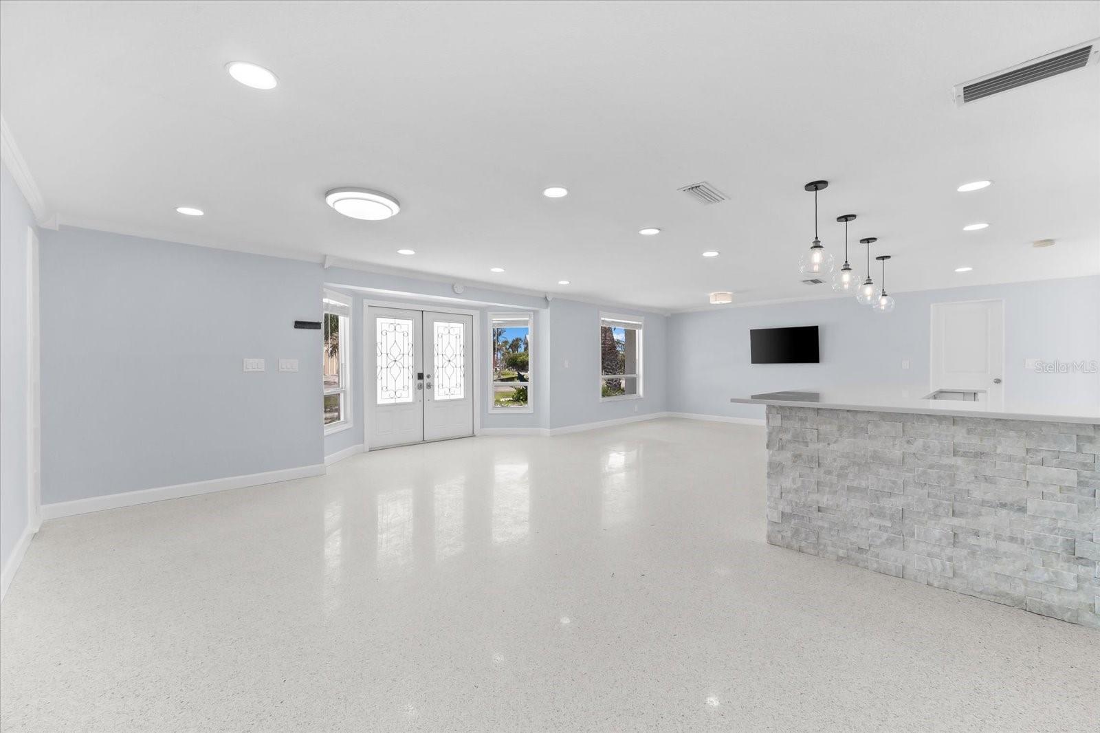 SLEEPY LAGOON PARK - Residential