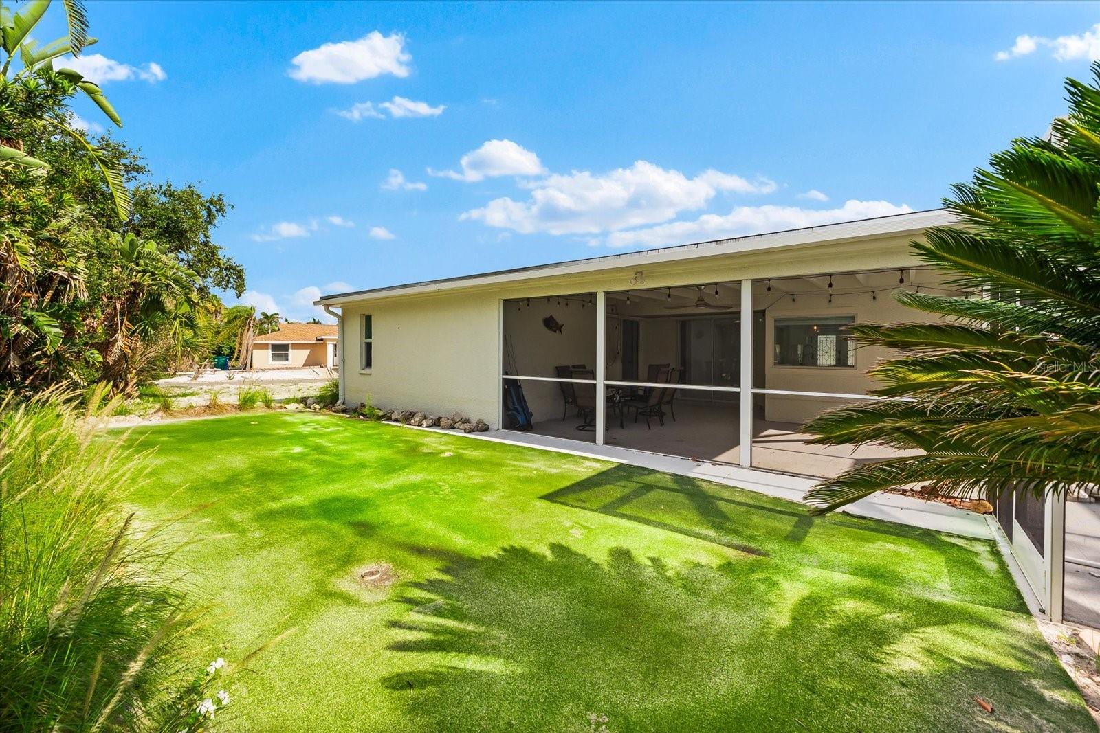 SLEEPY LAGOON PARK - Residential