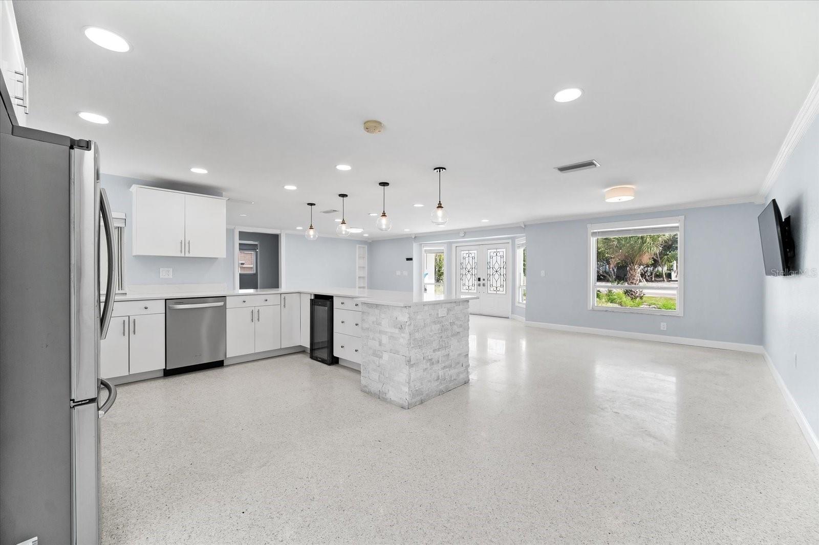 SLEEPY LAGOON PARK - Residential