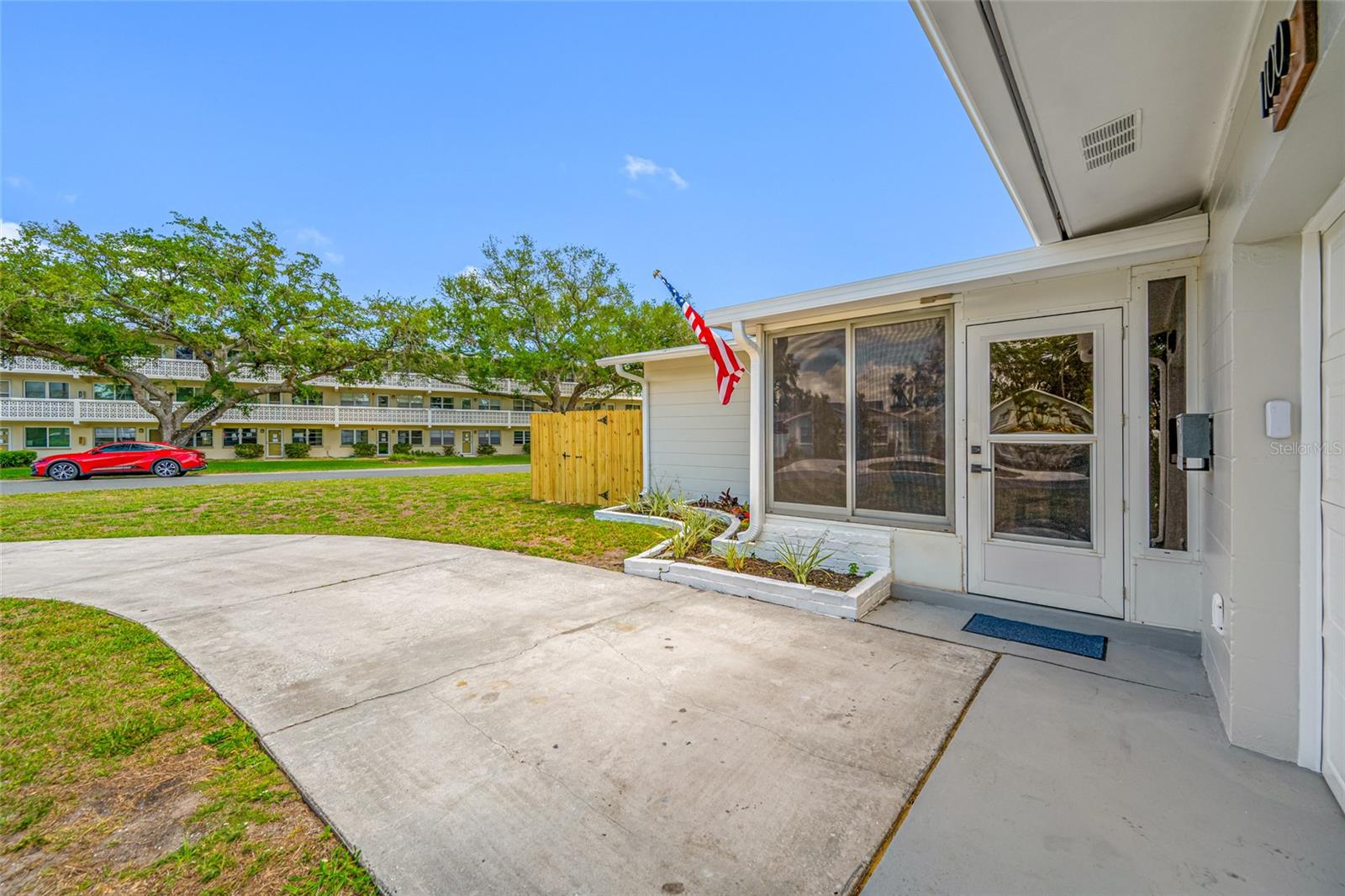 WINSTON PARK - Residential