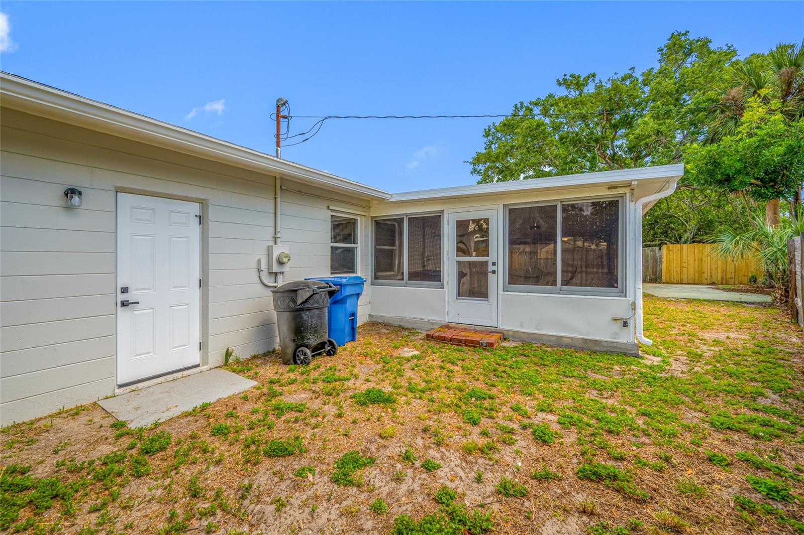 WINSTON PARK - Residential