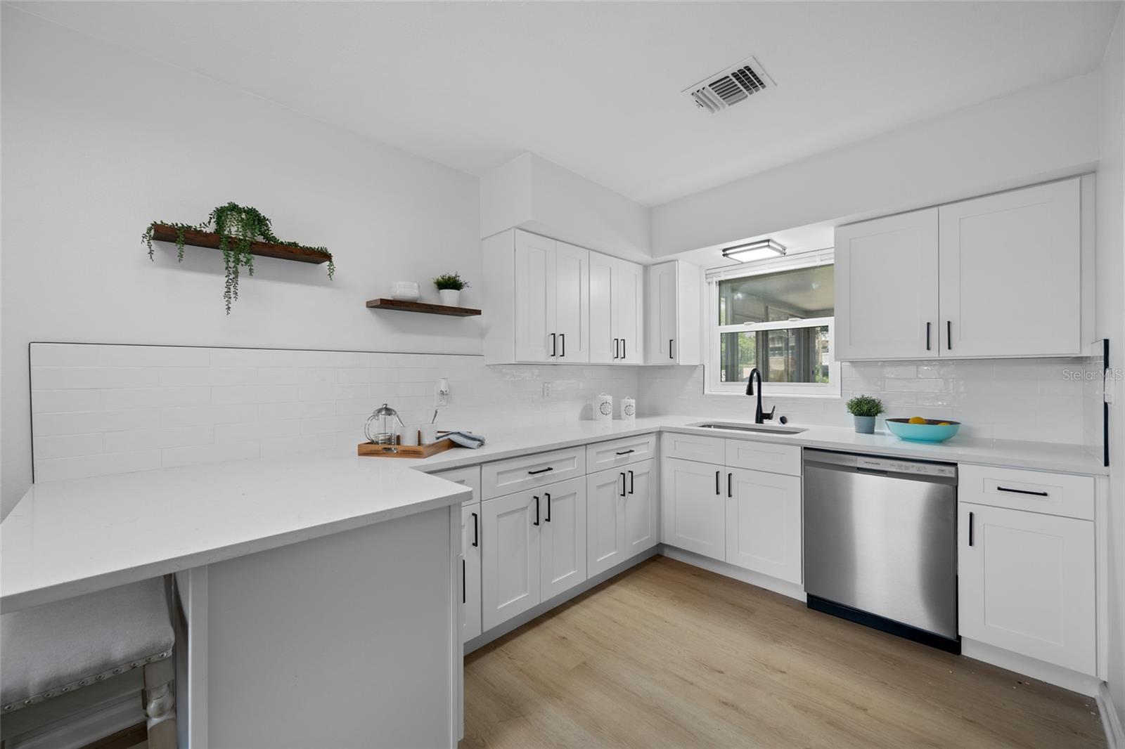 WINSTON PARK - Residential