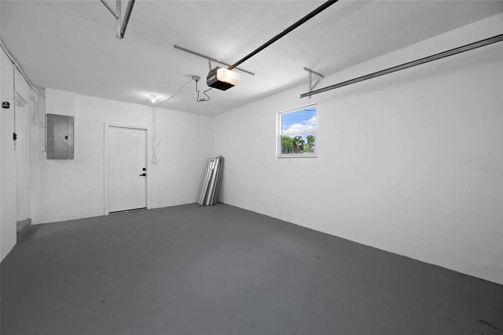 WINSTON PARK - Residential