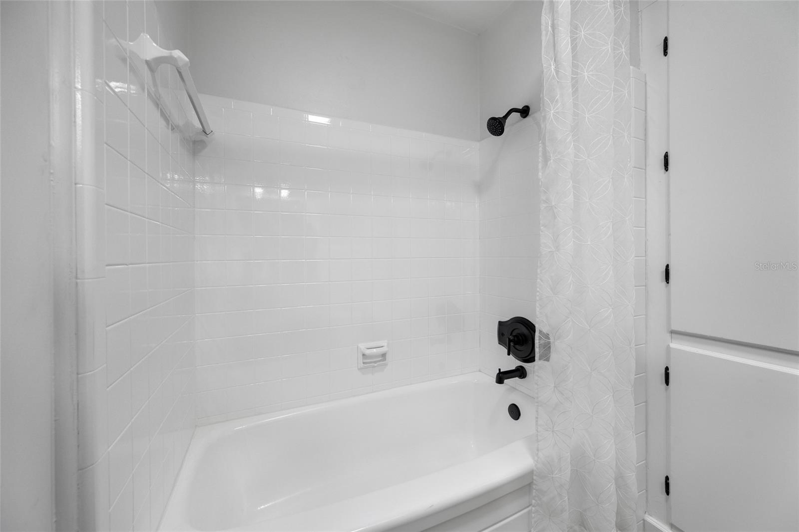 WINSTON PARK - Residential