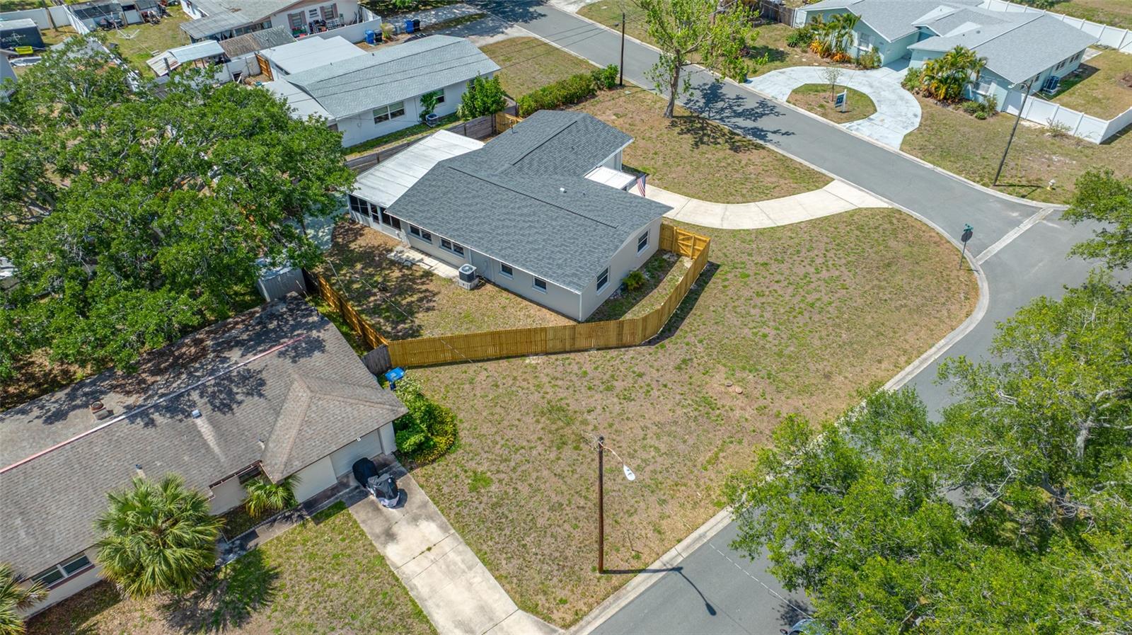 WINSTON PARK - Residential