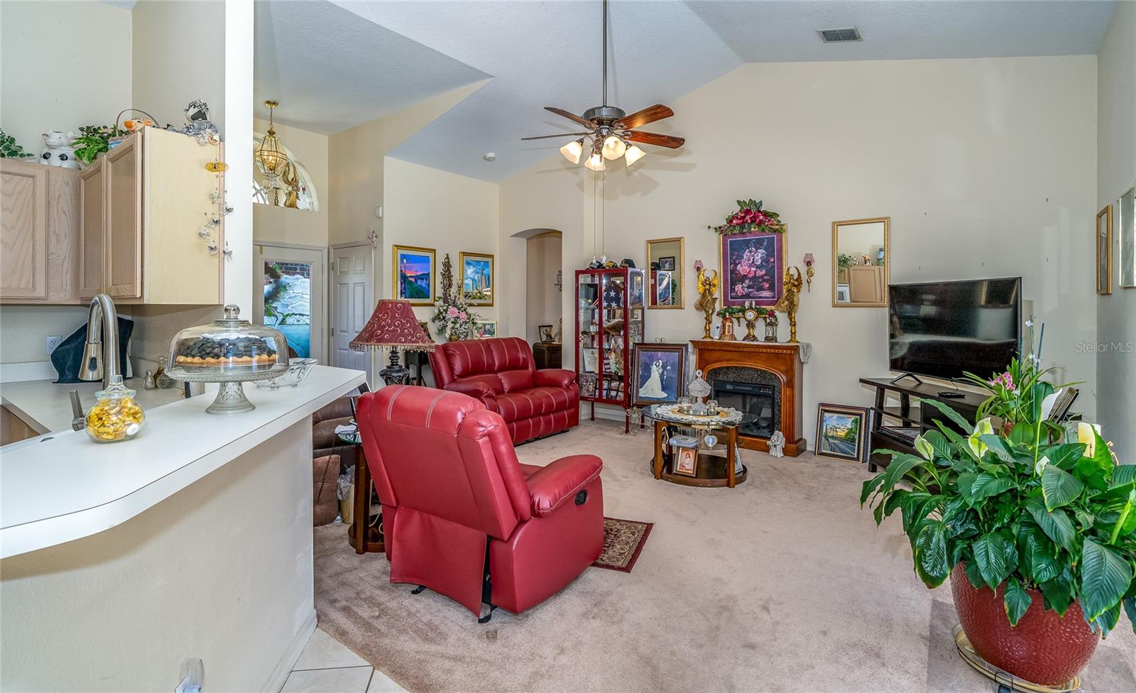 5465 CHESTNUT RIDGE ROAD