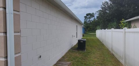 A home in POINCIANA