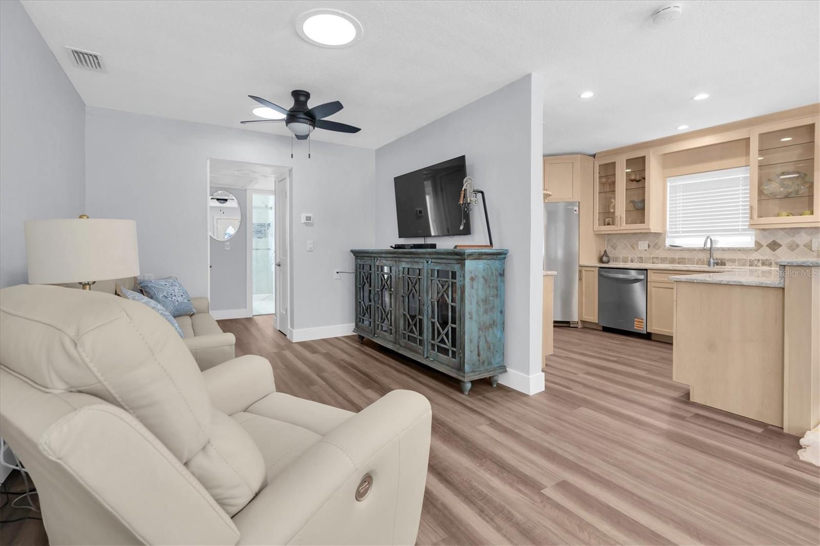 ST PETERSBURG BEACH REP - Residential Lease