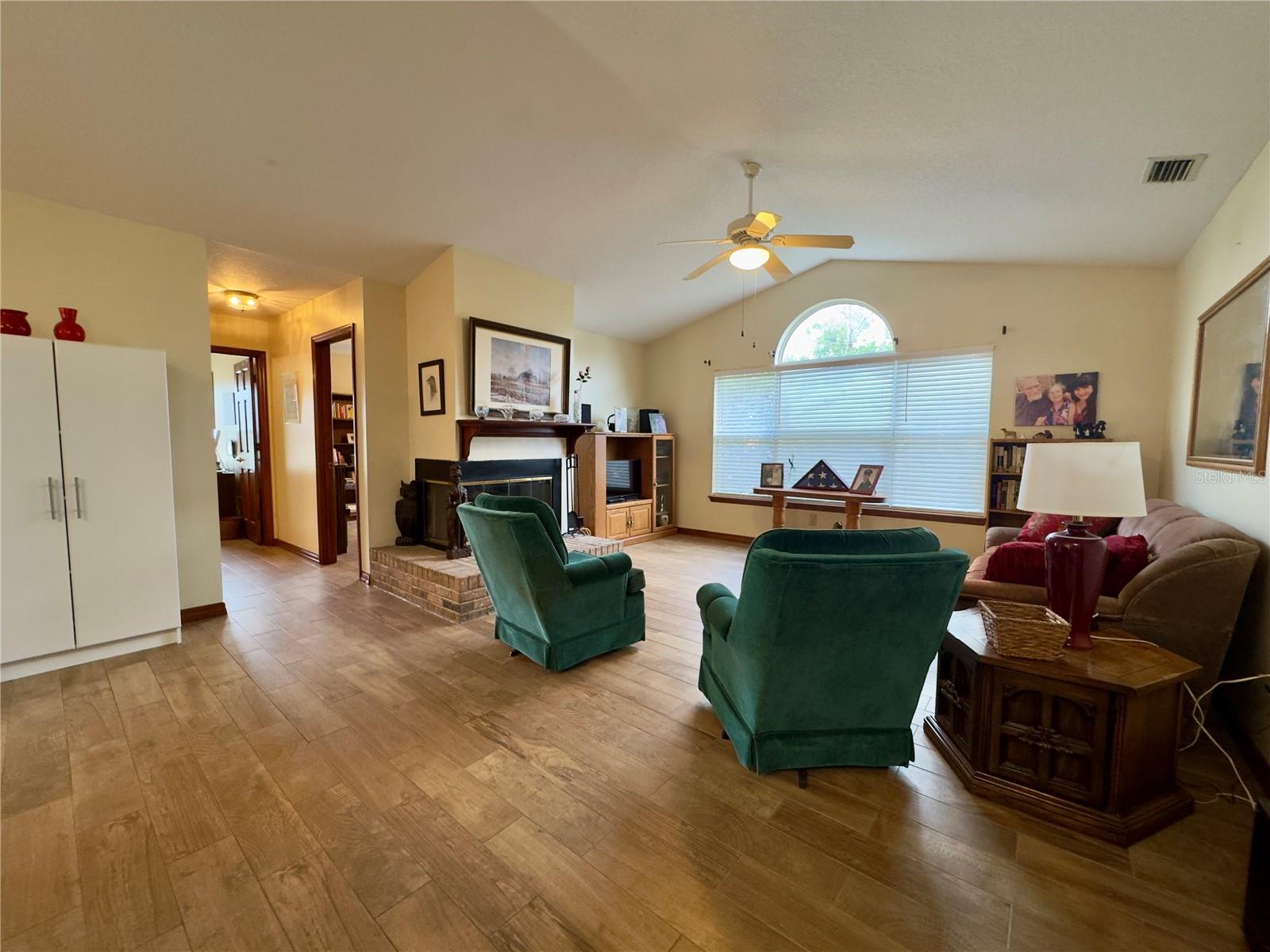 DELTONA LAKES UNIT 40 - Residential