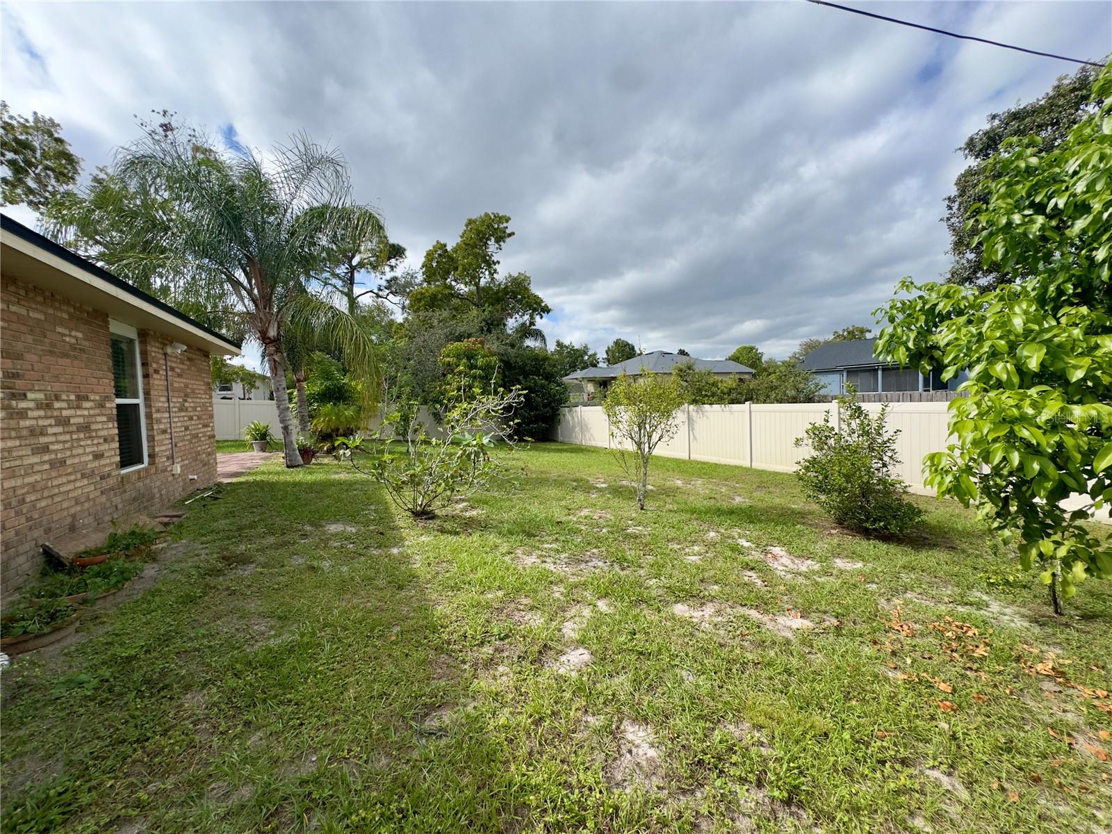 DELTONA LAKES UNIT 40 - Residential