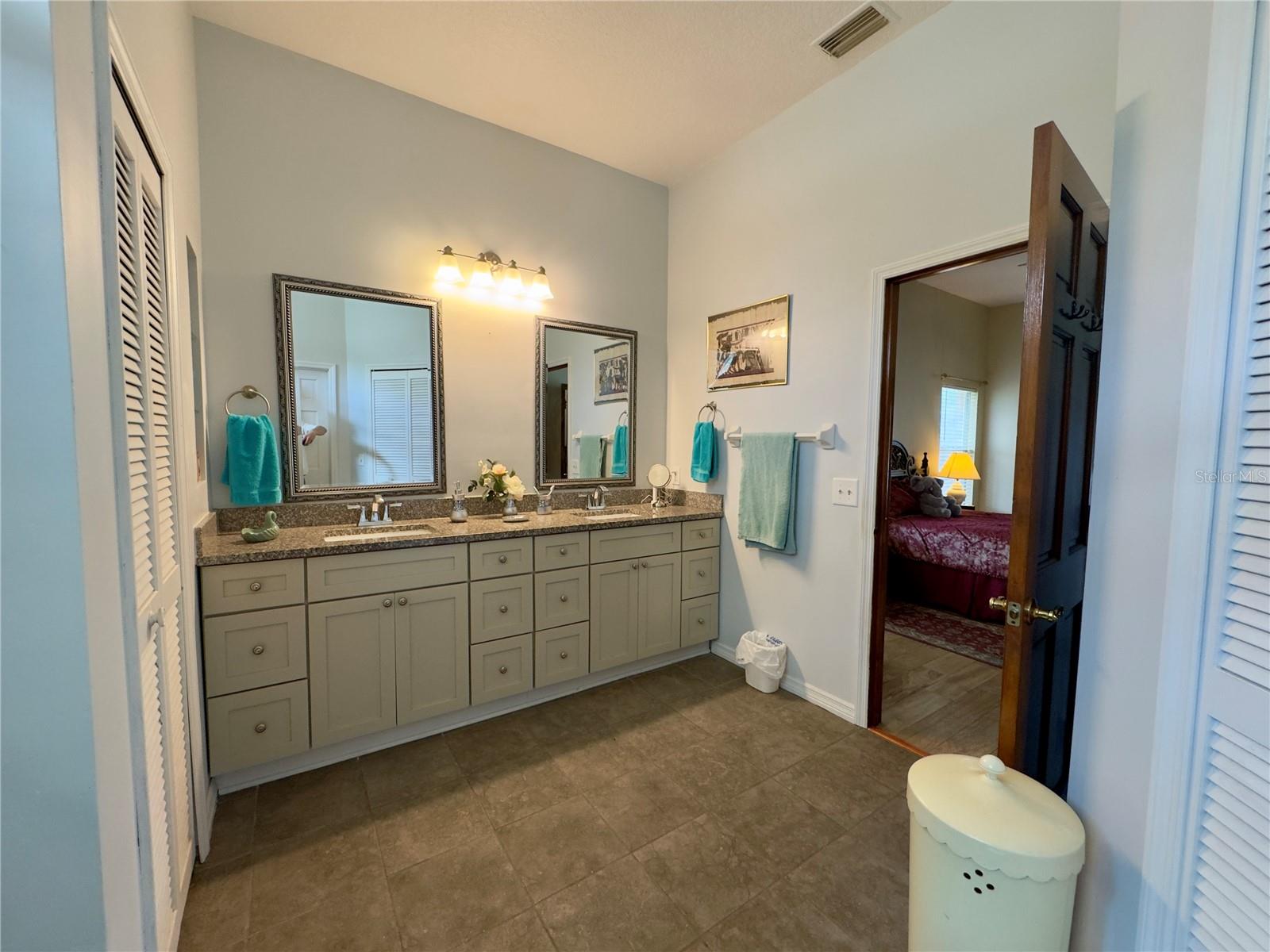 DELTONA LAKES UNIT 40 - Residential