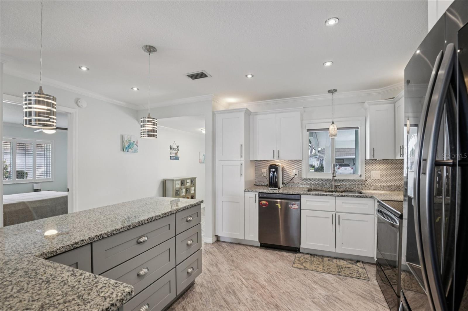 STRATHMORE RIVERSIDE I - Residential