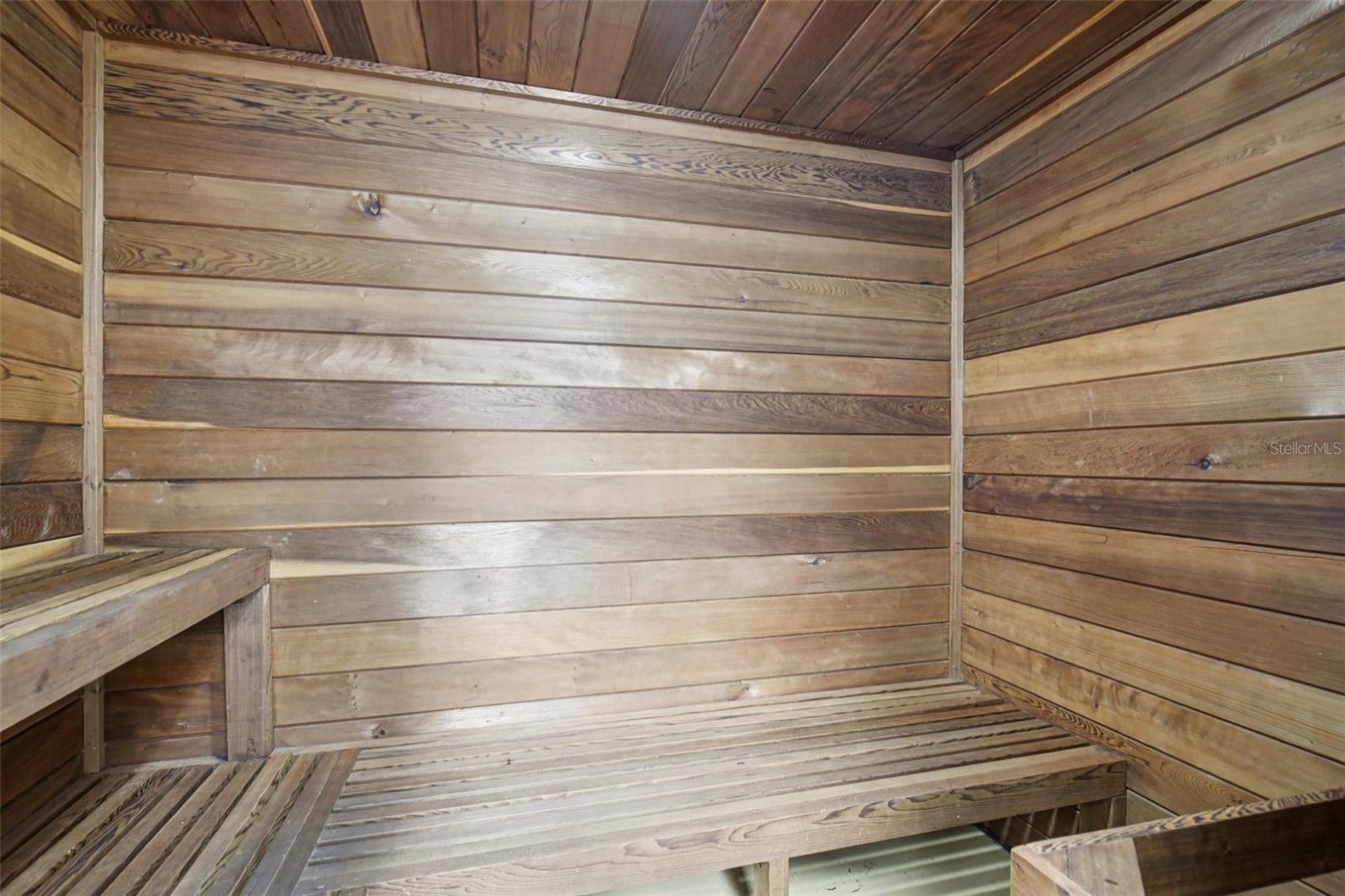 STRATHMORE RIVERSIDE I - Residential