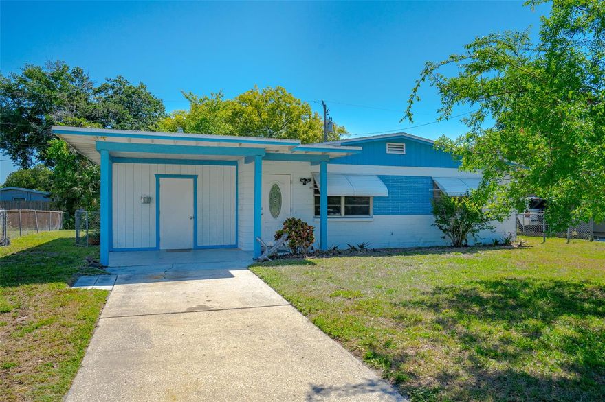 Calling all investors!
This 2 bed, 1 bath home is perfect for an investment /rental property and is priced to sell. With a little bit of TLC, this gem will shine again! 
Centrally located in South Daytona, minutes to beaches, shopping, local eateries and I95.
Home is being sold as-is and may not qualify for conventional financing due to age of roof. Will not qualify for FHA or VA loans. Measurements are approximate. Owner is an inactive agent. ;Water: City