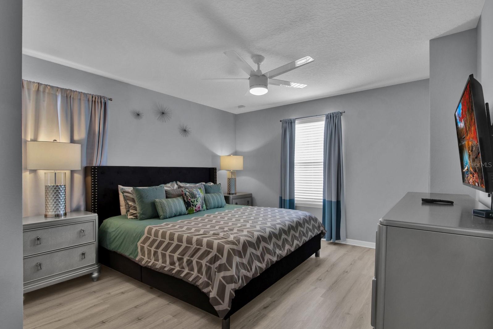 WINDSOR/WESTSIDE-PH 2B - Residential Lease