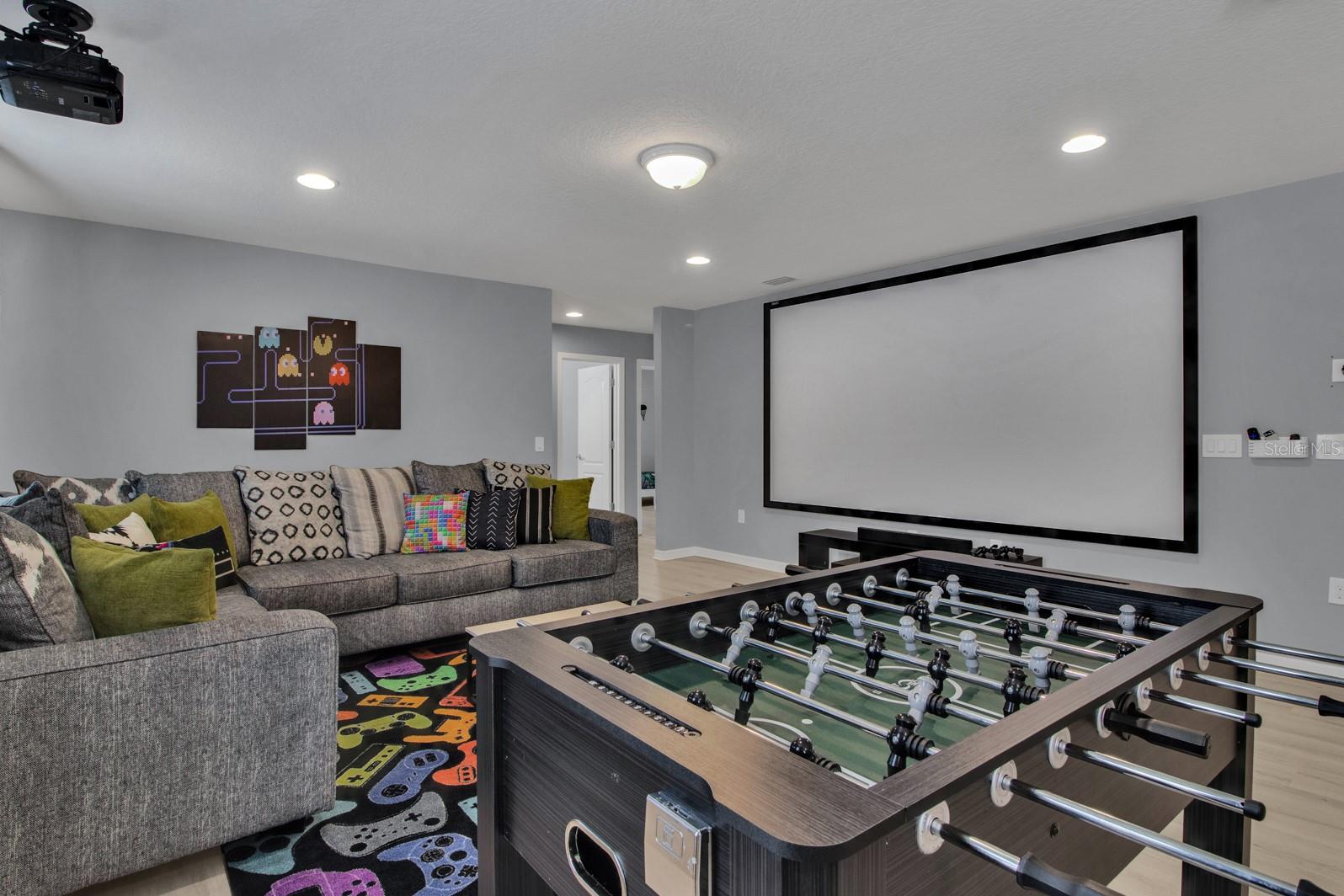 WINDSOR/WESTSIDE-PH 2B - Residential Lease