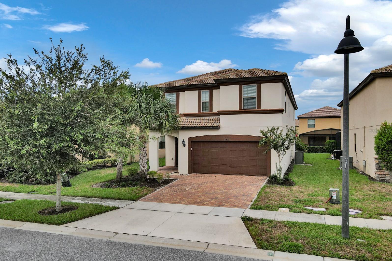 WINDSOR/WESTSIDE-PH 2B - Residential Lease