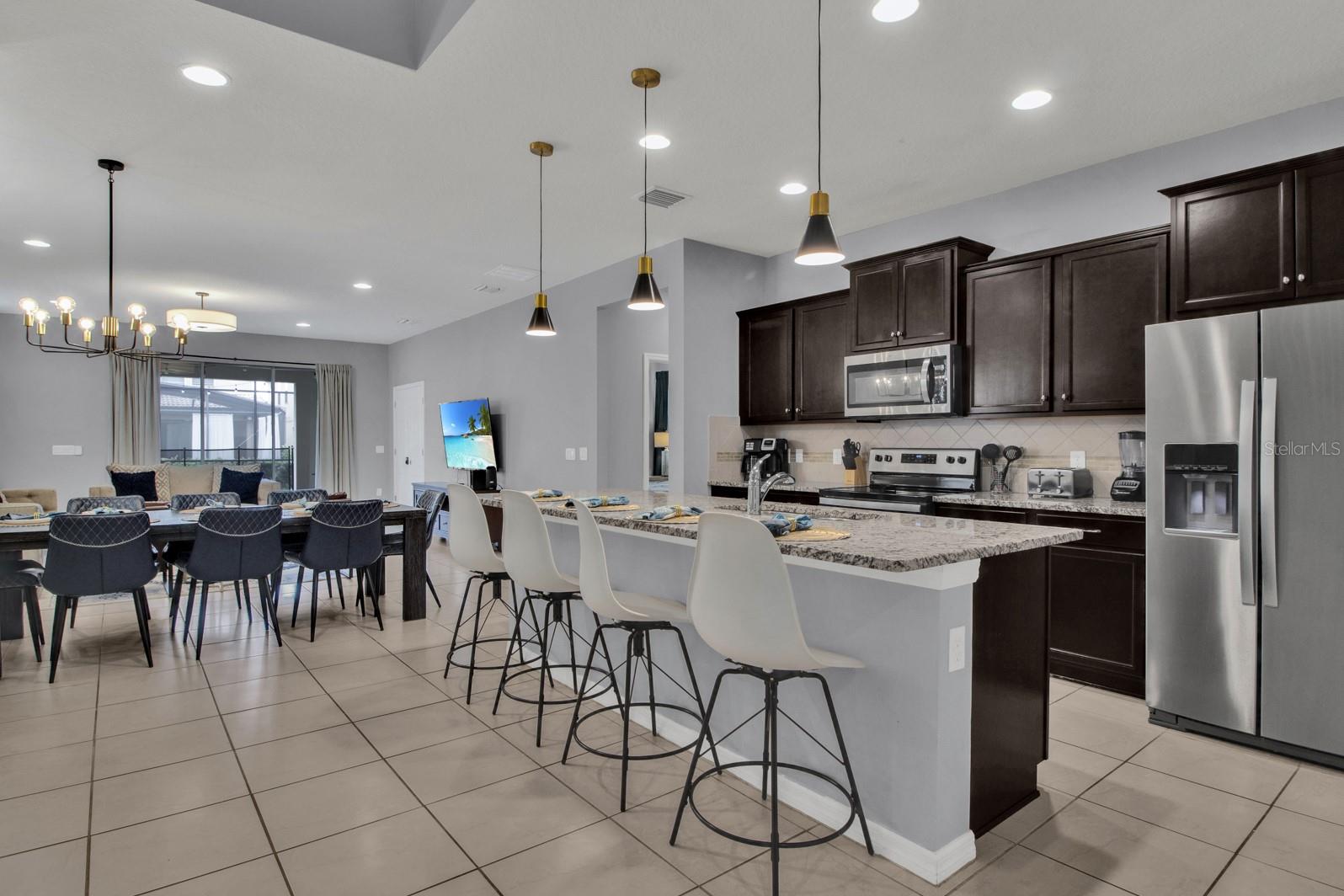 WINDSOR/WESTSIDE-PH 2B - Residential Lease