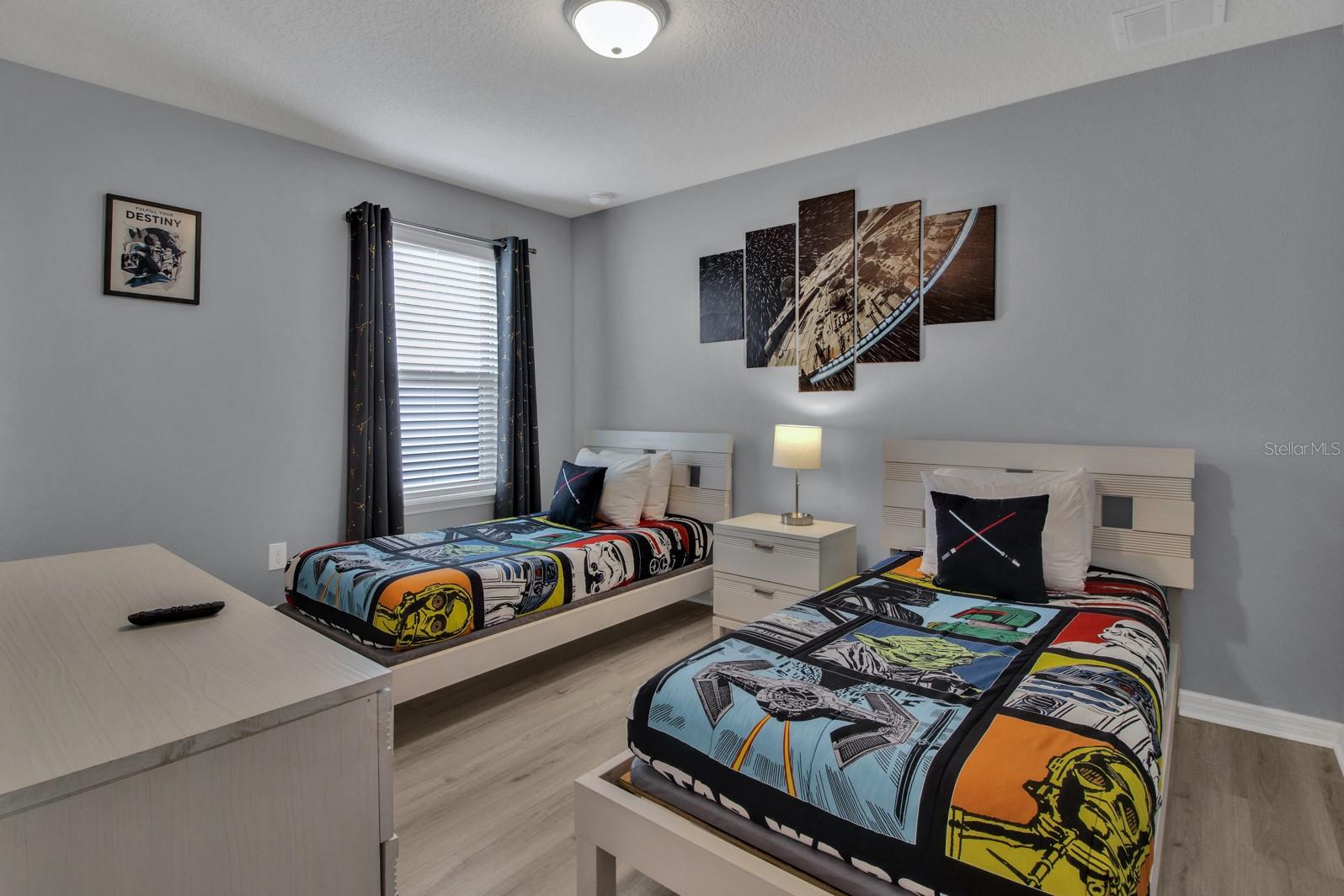 WINDSOR/WESTSIDE-PH 2B - Residential Lease