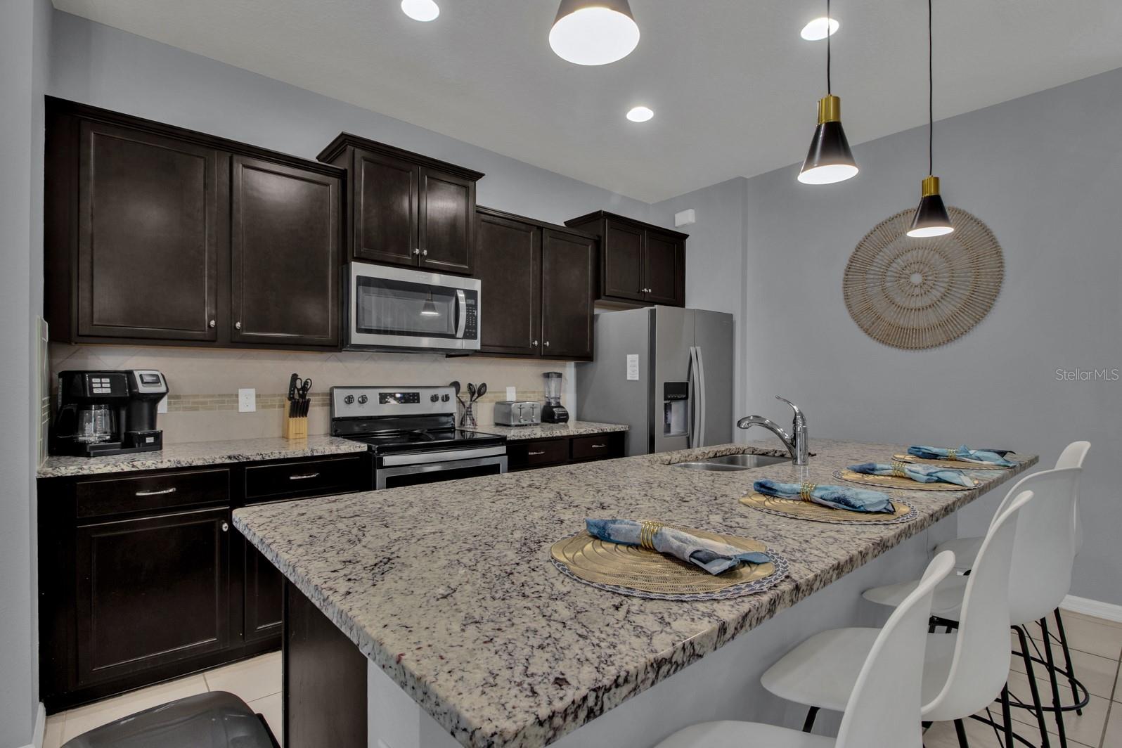 WINDSOR/WESTSIDE-PH 2B - Residential Lease