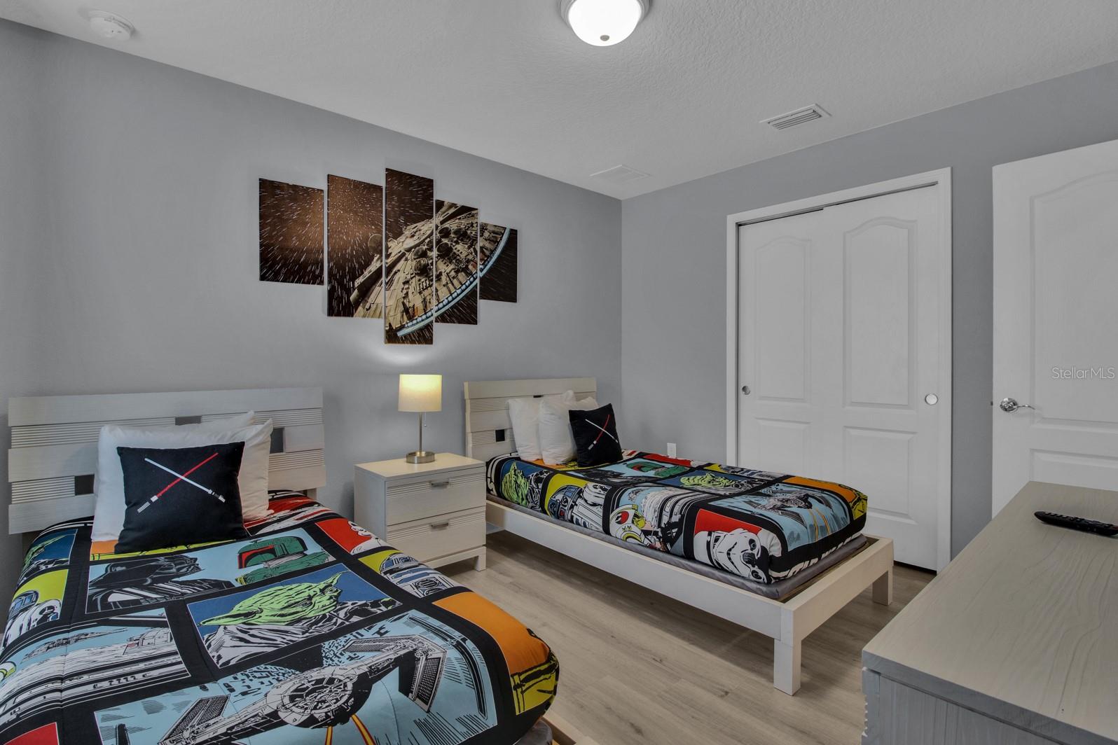 WINDSOR/WESTSIDE-PH 2B - Residential Lease