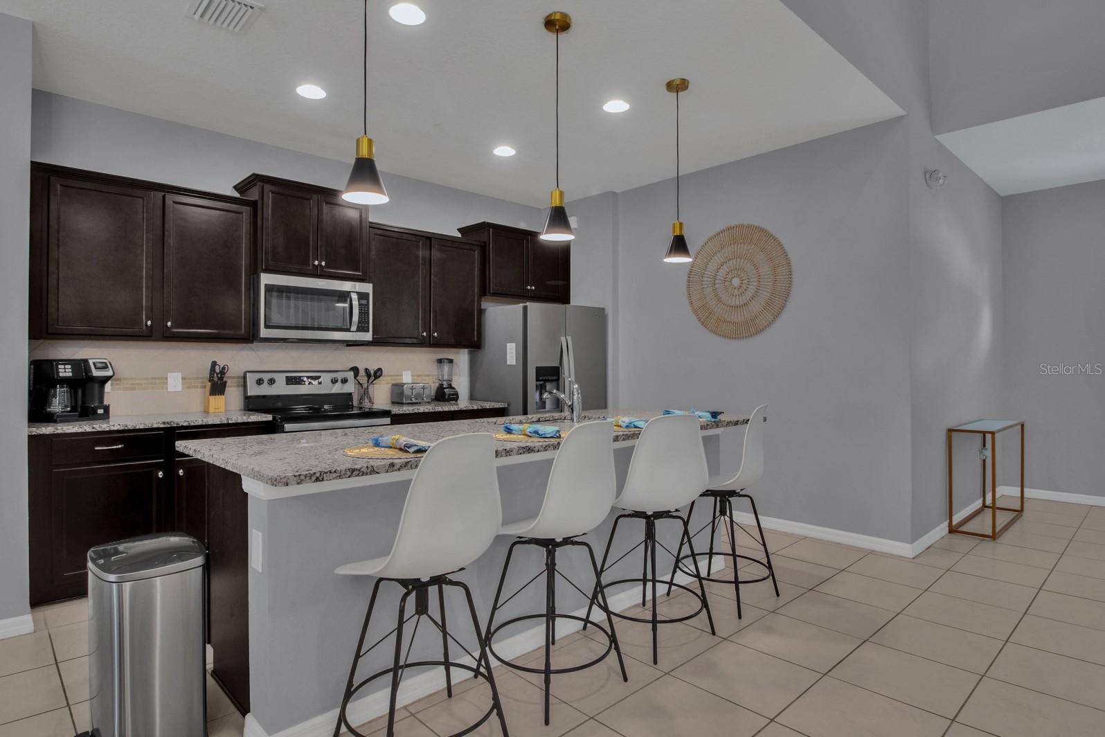 WINDSOR/WESTSIDE-PH 2B - Residential Lease