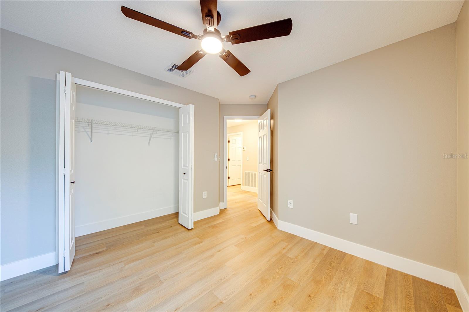 CARLTON VILLAGE PARK - Residential