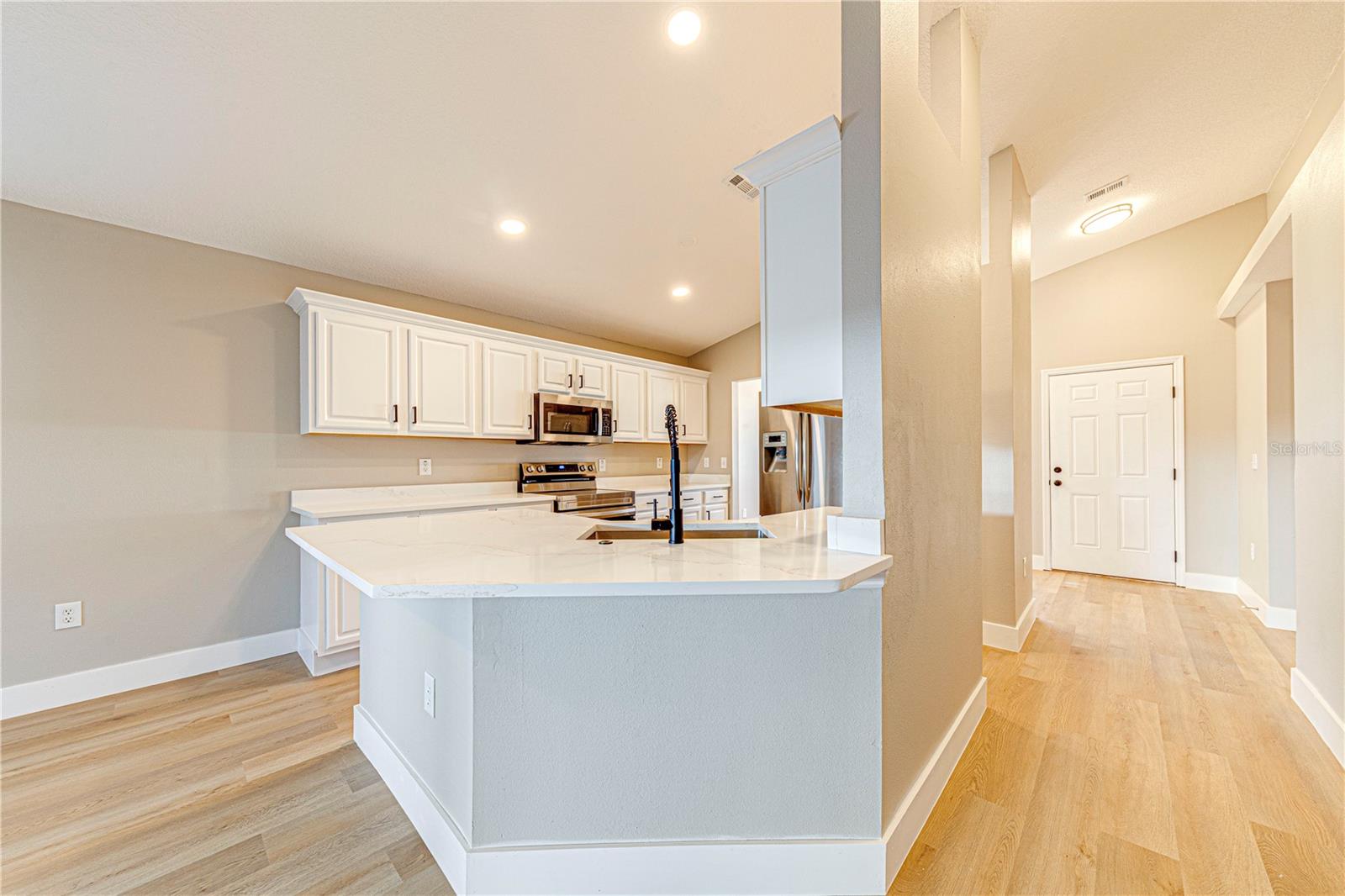 CARLTON VILLAGE PARK - Residential