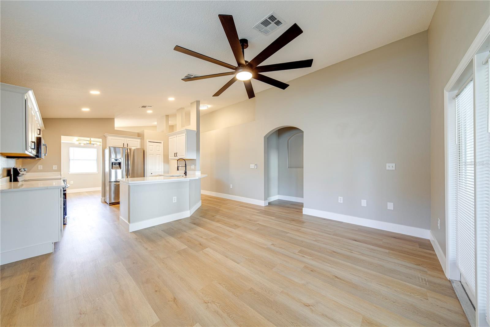 CARLTON VILLAGE PARK - Residential