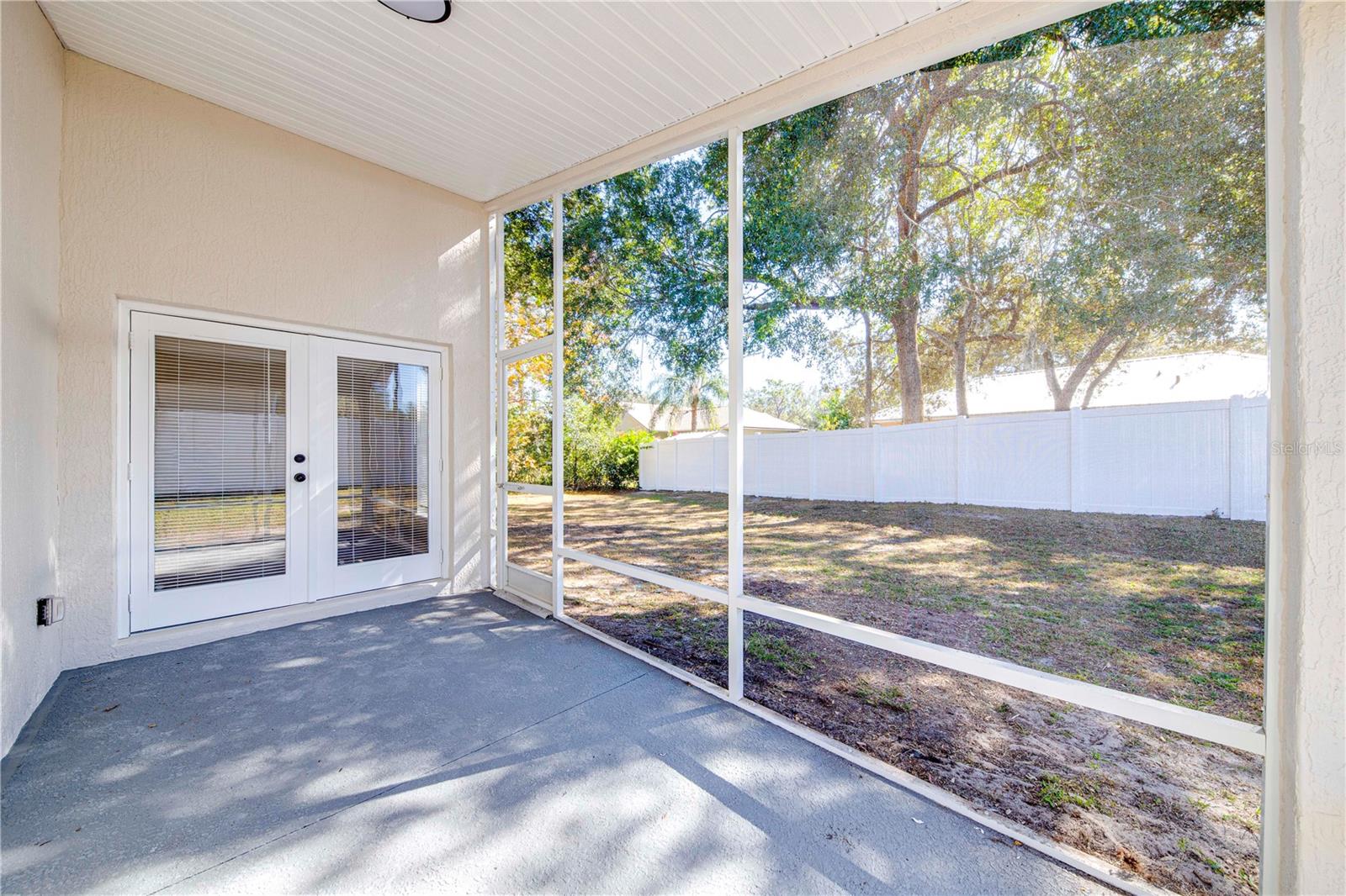 CARLTON VILLAGE PARK - Residential