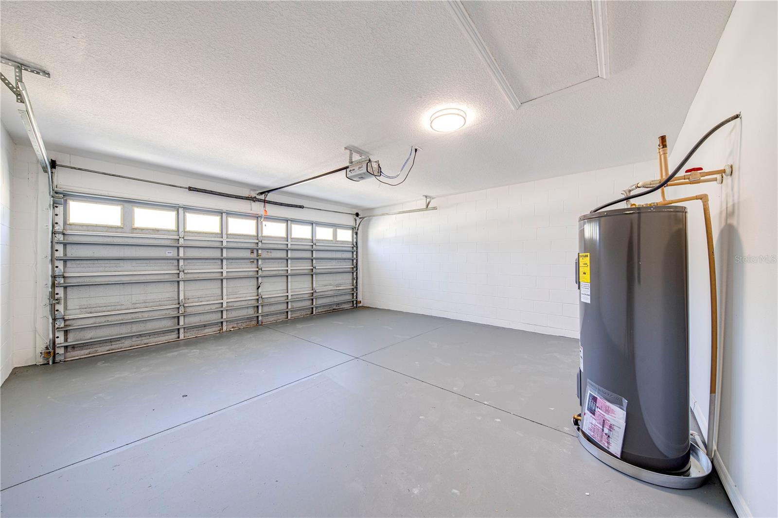 CARLTON VILLAGE PARK - Residential