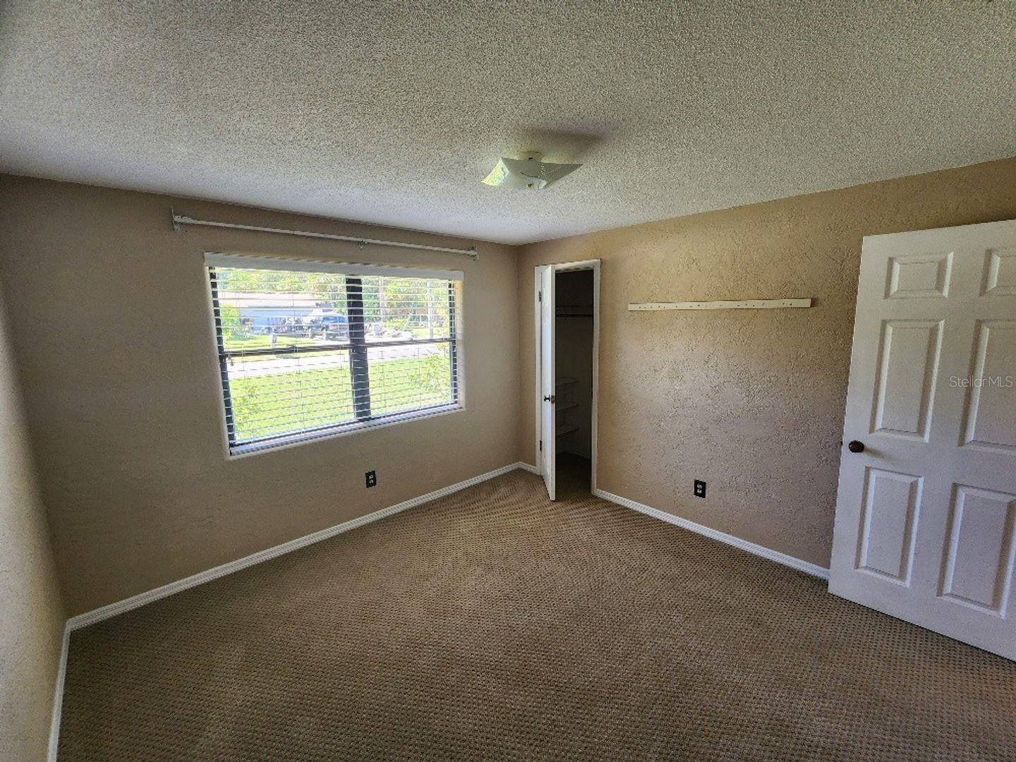 BRUENA VISTA SHORES - Residential Lease