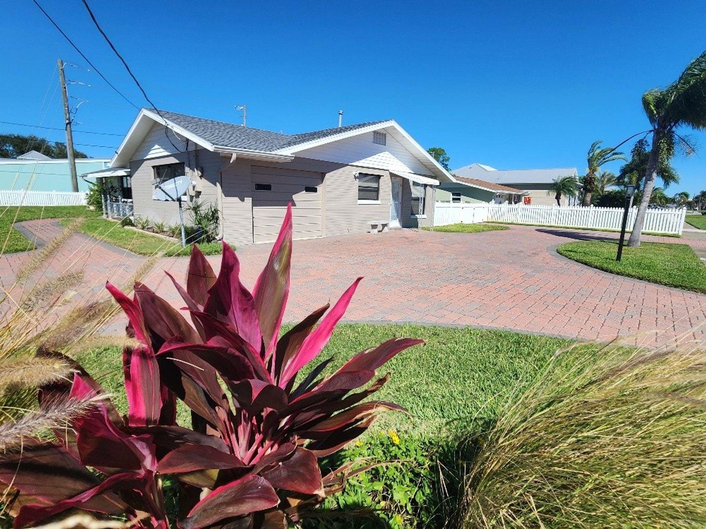 BRUENA VISTA SHORES - Residential Lease