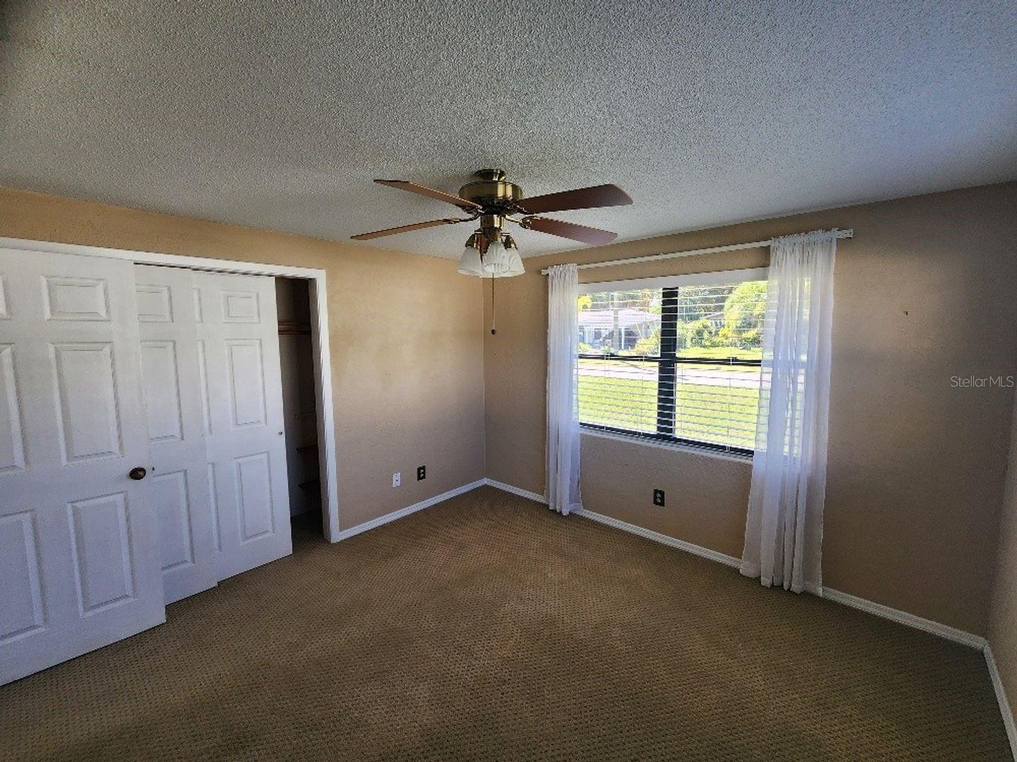 BRUENA VISTA SHORES - Residential Lease