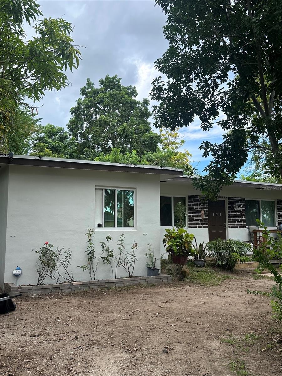 690 NW 1ST STREET
